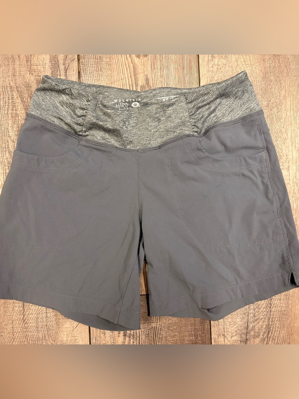 Mountain Hardwear Dynama Short - Women's-Graphite-6 in-Small